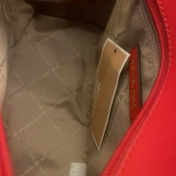 Michael Kors Jet Set Travel XS TZ Tote Bag free key chain - Picture 9 of 11